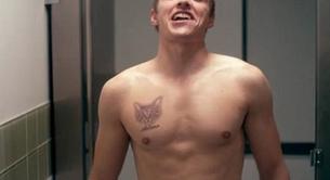 Dave Franco desnudo en el tráiler de 'Unfinished Business'