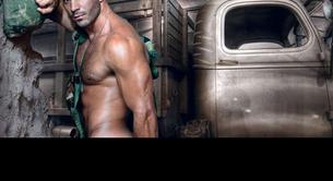 Rodiney Santiago desnudo en su calendario 2015