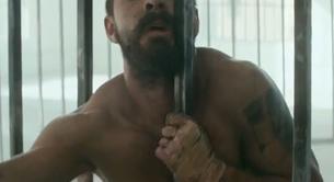 Shia Labeouf desnudo en el nuevo vídeo de Sia, 'Elastic Heart'