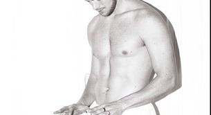 Las fotos de Russell Tovey sin camiseta en 7th Man Magazine