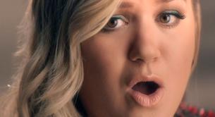 Kelly Clarkson estrena el vídeo de 'Invincible'