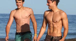 Conoce a Dylan Efron desnudo, el hermano buenorro de Zac Efron