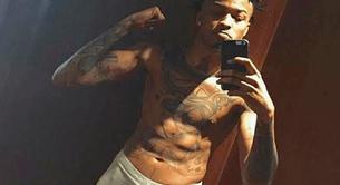 El gran pene de August Alsina desnudo para su anuncio de Calvin Klein