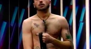 Aritz desnudo en 'Gran Hermano' 16: así se pone en huelga