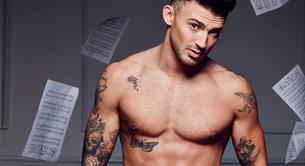 Jake Quickenden desnudo para vender su nuevo single 'Blindfold'