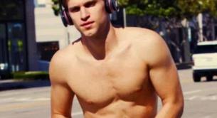 Keegan Allen desnudo, el actor más cañero de 'Pretty Little Liars'