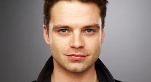 Sebastian Stan desnudo y practicando sexo en 'The Bronze'