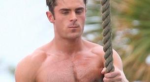 El cuerpazo de Zac Efron desnudo en 'Los vigilantes de la playa'