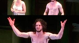 Kit Harington desnudo en 'Doctor Faustus'