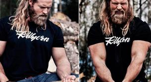 Lasse Matberg desnudo, el rey vikingo de Instagram