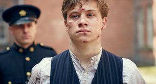 El actor Finn Cole, desnudo en 'Animal Kingdom'