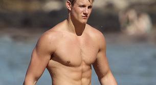 El desnudo de Alexander Ludwig, actor de 'Vikings' y 'Juegos del Hambre'