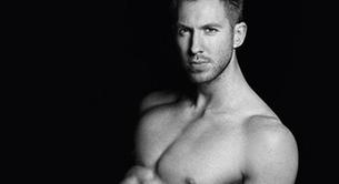 Calvin Harris desnudo para felicitar a su manager