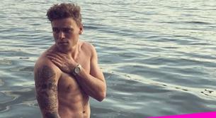 Gus Kenworthy desnudo enseña el pene en una foto íntima