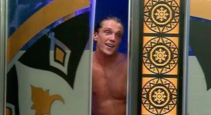 Lewis Bloor desnudo en 'Celebrity Big Brother' muestra su pene otra vez