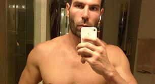 Se filtran las selfies del millonario Dan Bilzerian desnudo