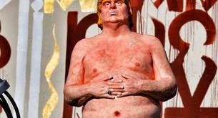 Aparece una estatua de Donald Trump desnudo