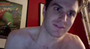 Joel Dommett desnudo en una pillada via Skype