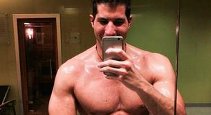 El enorme pene de Julián Contreras Jr desnudo en Instagram