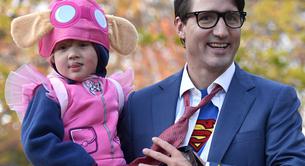 El hijo del primer ministro de Canadá se disfraza de princesa en Halloween