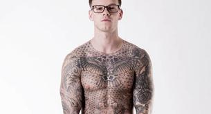 Ellis Lacy desnudo, el tatuado concursante de 'X Factor'