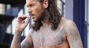 Pete Wicks desnudo, el tatuado de los realities