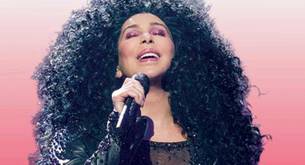 Cher anuncia libro con sus memorias y un biopic