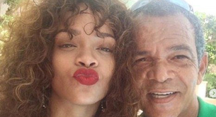 Rihanna denuncia a su padre por aprovecharse de ella