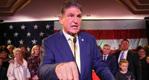 El senador Joe Manchin, único demócrata que se opone a la Ley de Igualdad LGBT