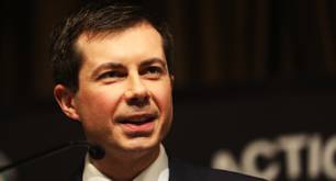 Un experto de derechas llama "rey de las pollas" al candidato gay a presidente Pete Buttigieg