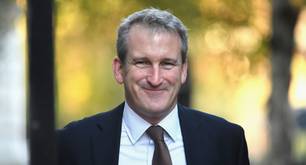 Damian Hinds dice que los padres no pueden vetar la educación LGBT