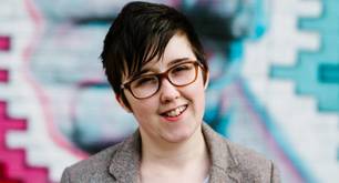 Muerte de Lyra McKee: policía arrestó a 4 personas en relación con el tiroteo